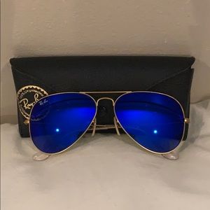 Ray ban blue with gold frame aviators